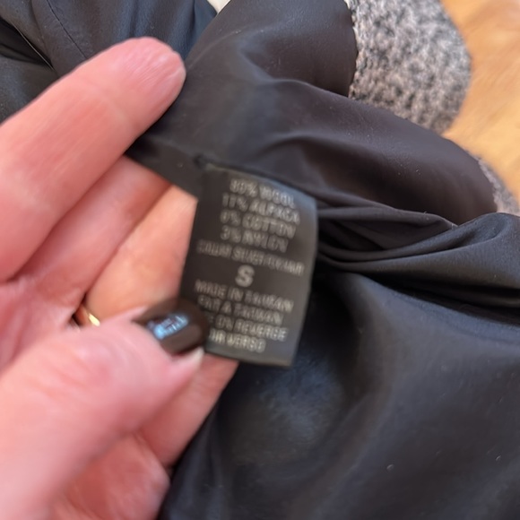 Elie Tahari tweed coat with fur collar size small - Picture 11 of 11